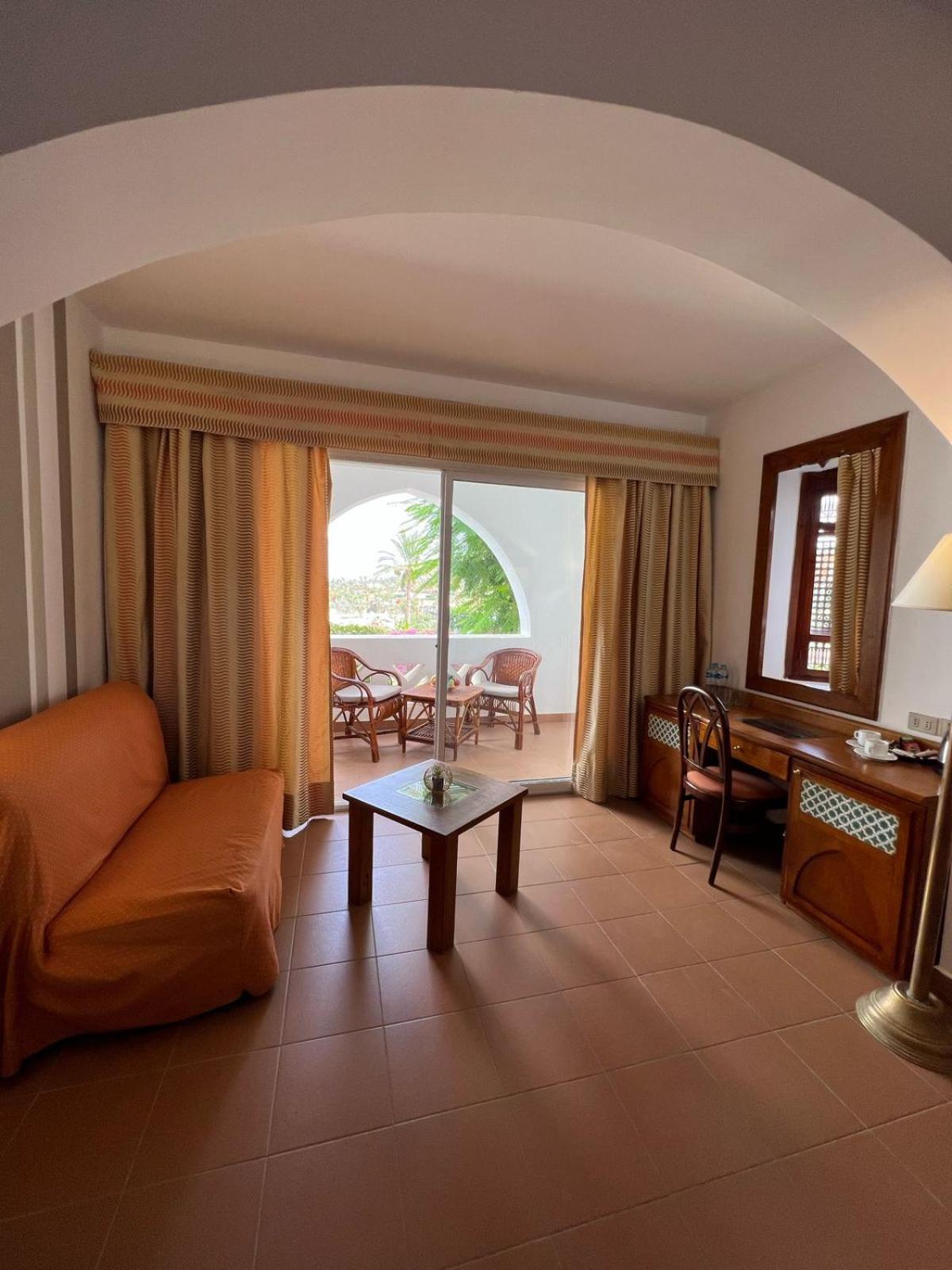Hotel Domina Coral Bay Oasis Sharm el Sheikh Esterno foto